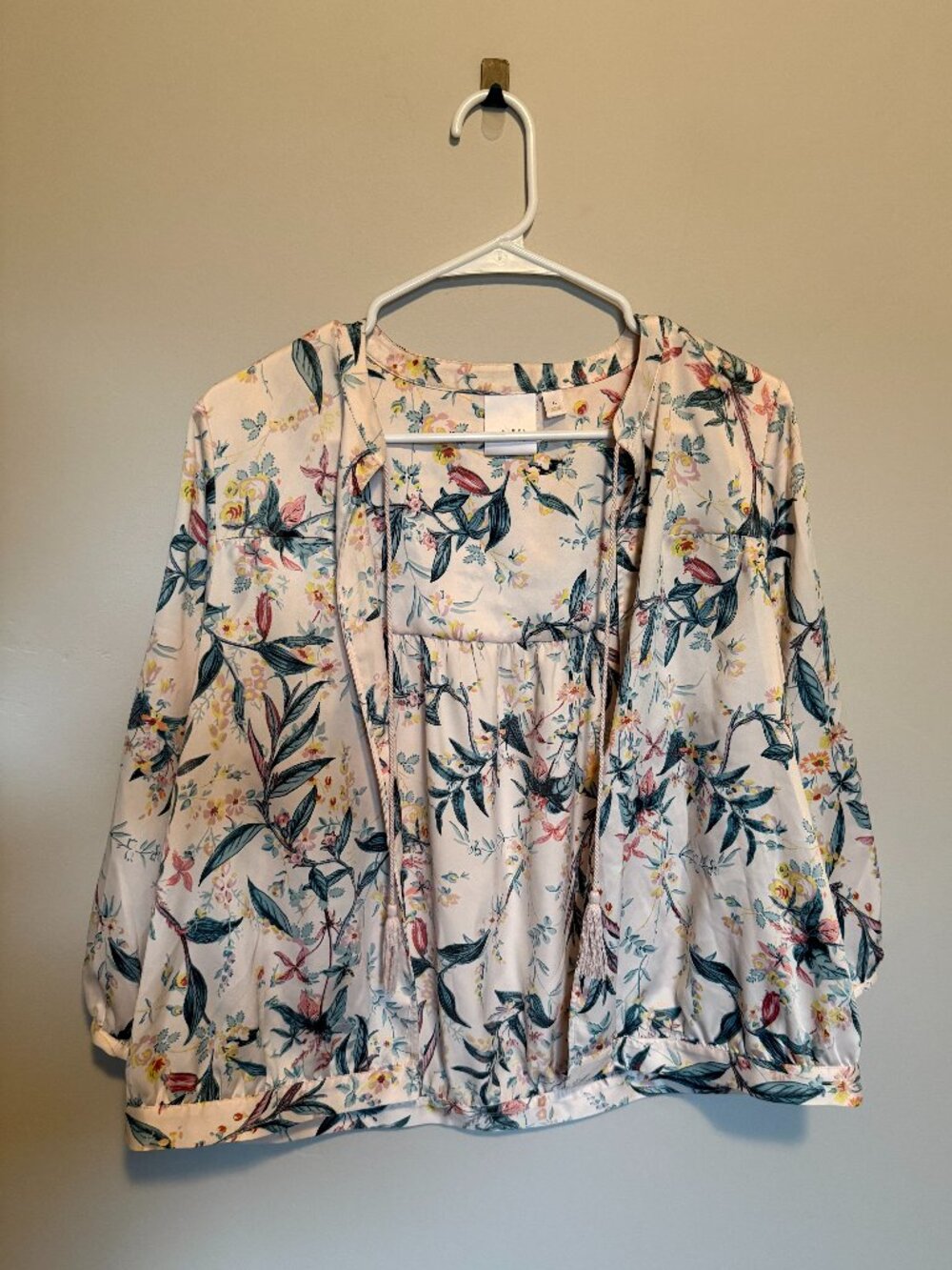 Lauren Conrad Floral Blouse Tie Neck Long Sleeve Boho Feminine Top Size Large